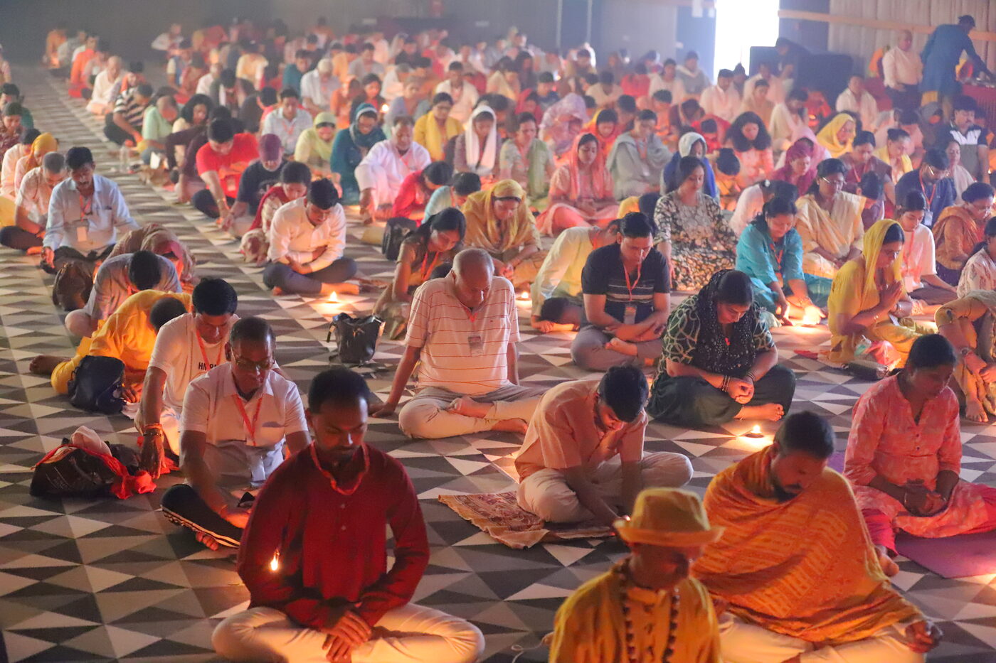 Group sadhana at the Samagam